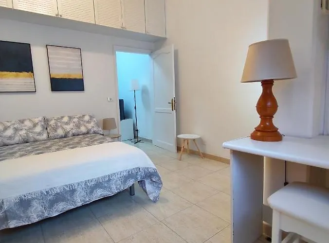 Playa Alcaravaneras דירה